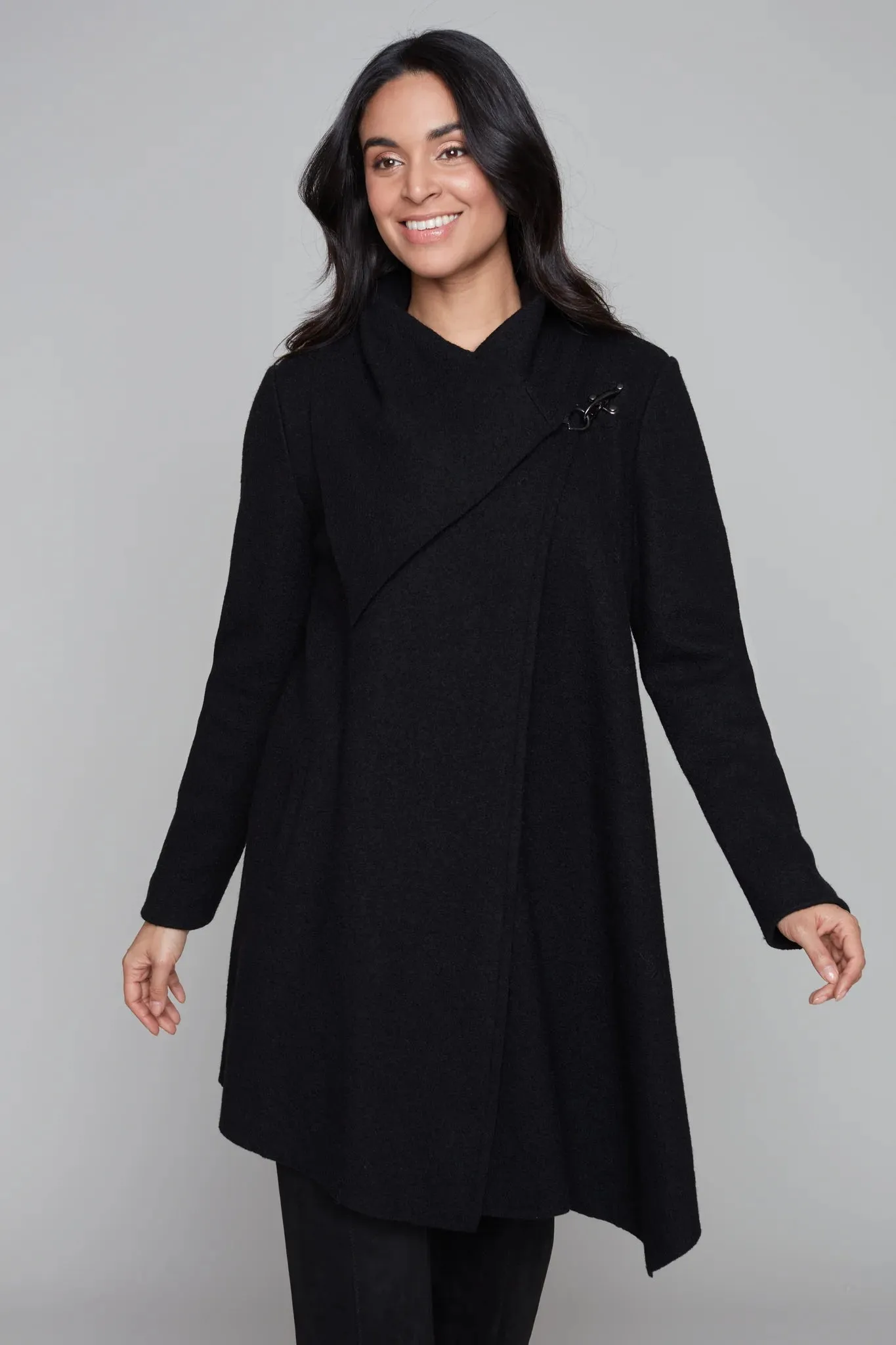 7511 Jacket with hook closure -Black