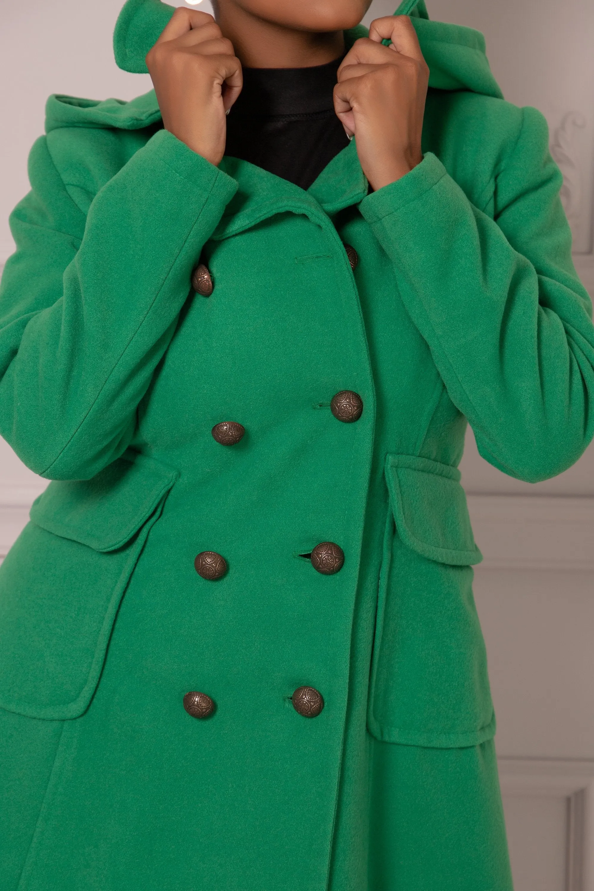 SHORT TRAPEZE COAT