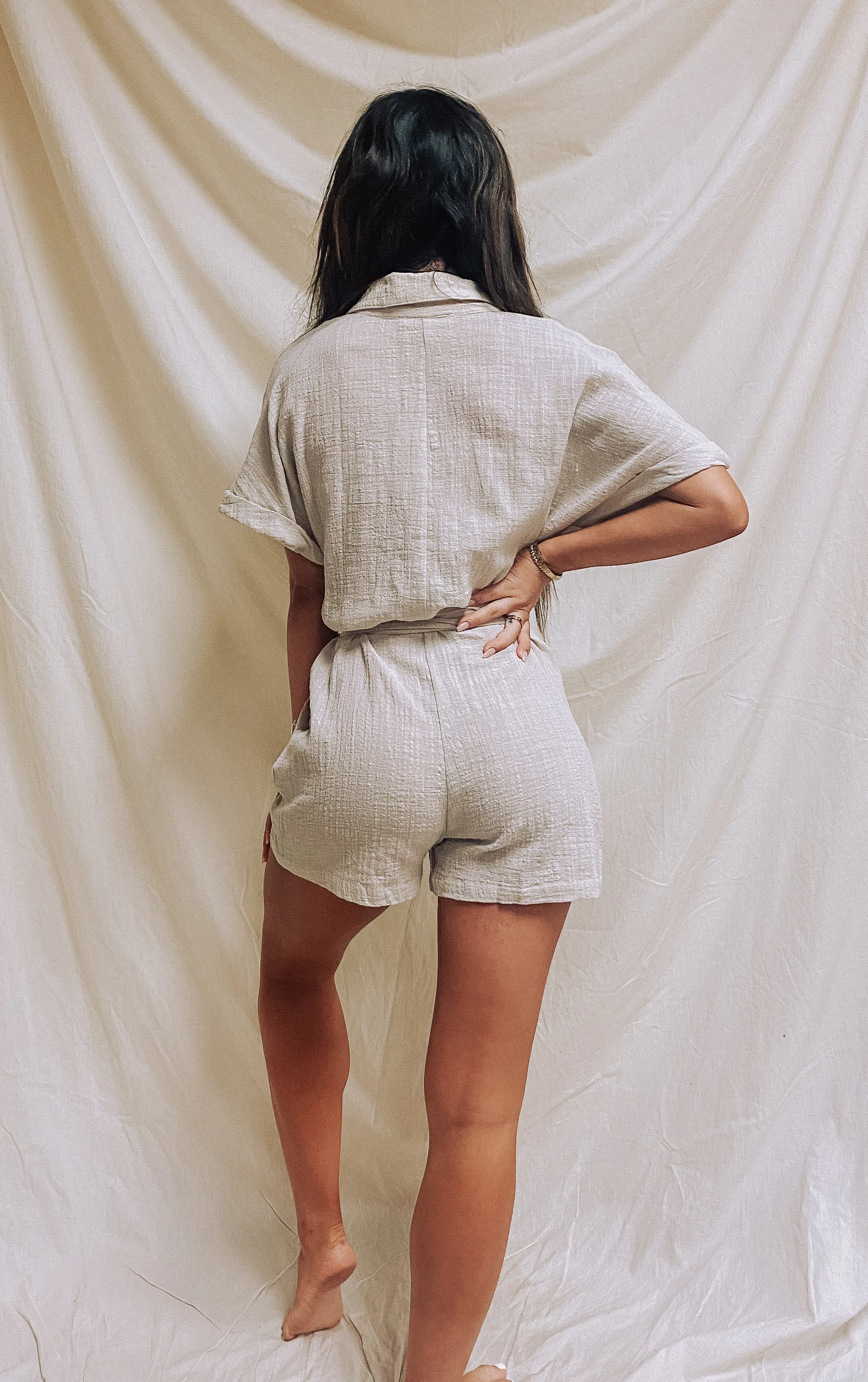 Zion Short Sleeve Romper - Pebble